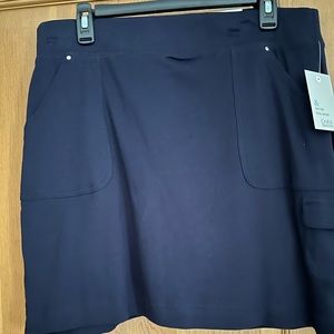 NWT A NAVY SKORT SIZE L